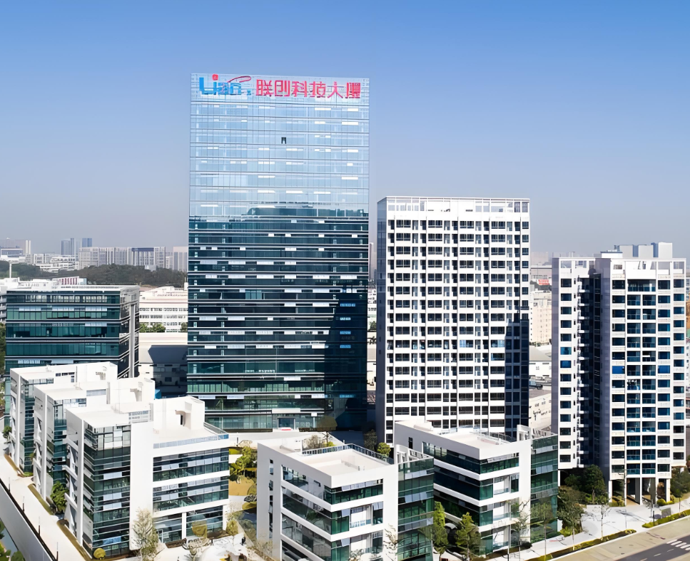 深圳聯(lián)創(chuàng)科技集團(tuán)有限公司。地址：深圳市龍崗區(qū)南灣街道布瀾路21號(hào)