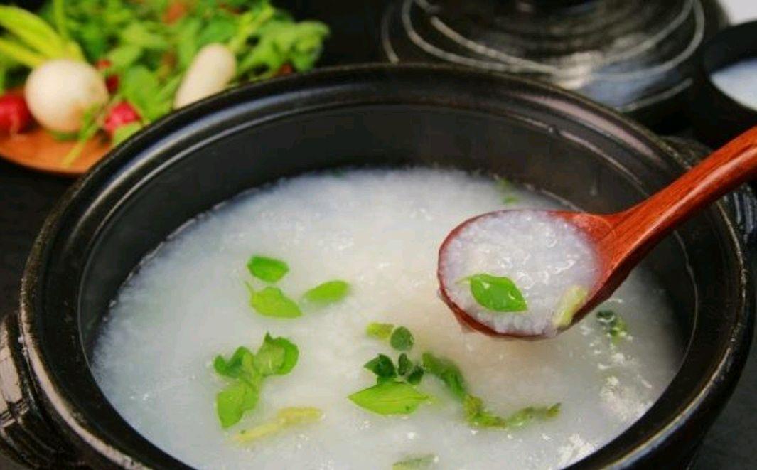 ?為什么煮粥放堿更黏稠？東莞食材配送公司與您談一談